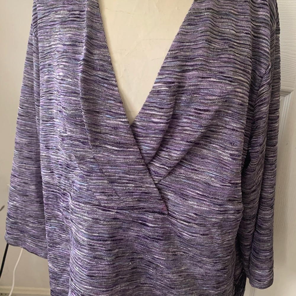 TOP JONESWEAR WOMAN PLUS SIZE 3X SURPLICE NECKLINE WHITE BLACK PURPLE 3/4 SLEEVE